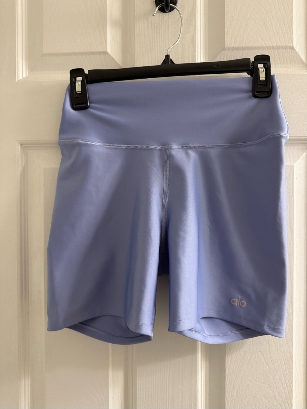 ALO 5” Airlift Energy Short — Lilac Blue — Size Medium